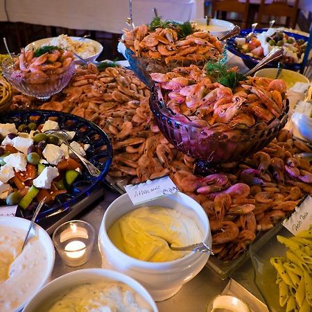 A Pousada Lunedet Camping Cafe Restaurang Ab Karlskoga Exterior foto